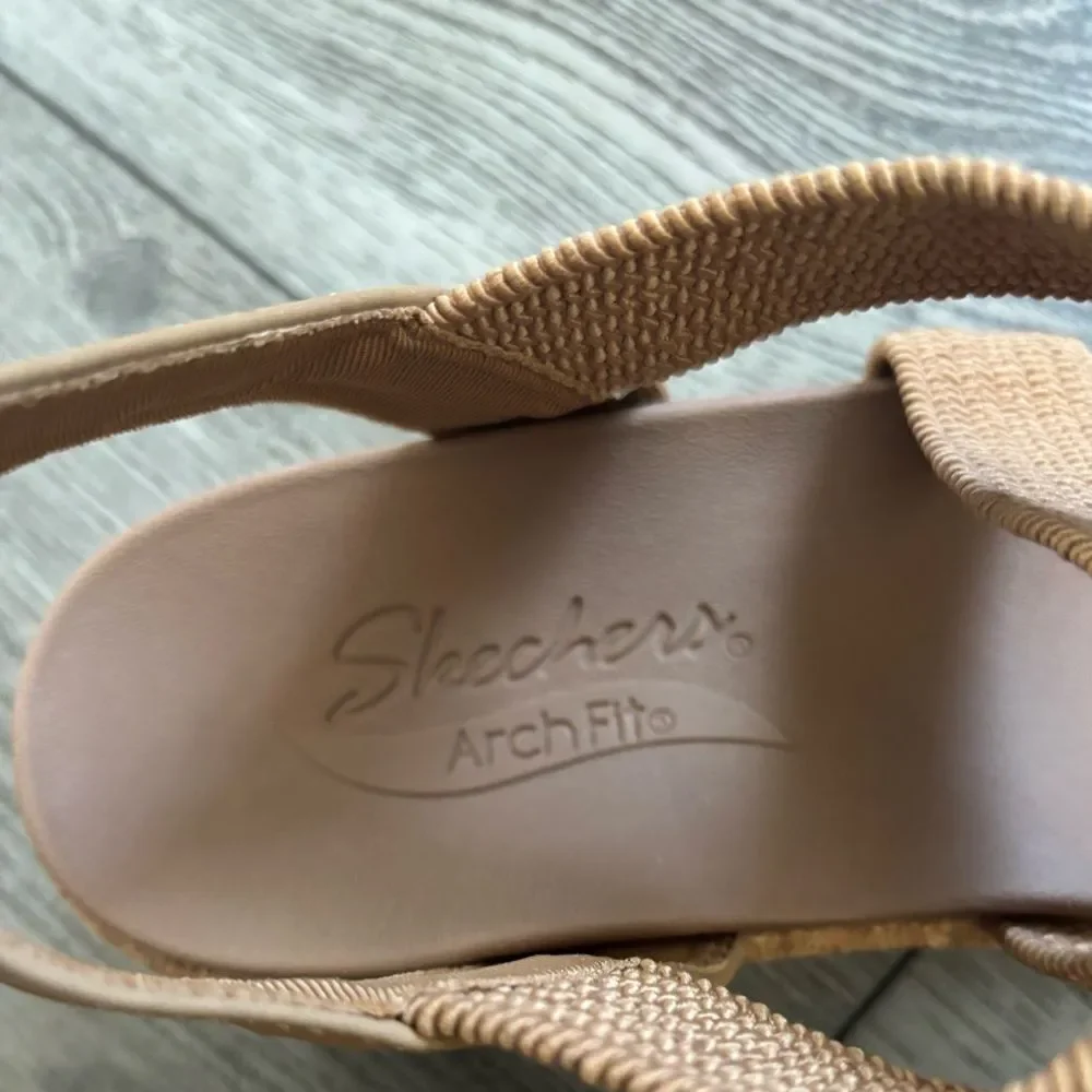 Skechers Tan Strappy Sandals